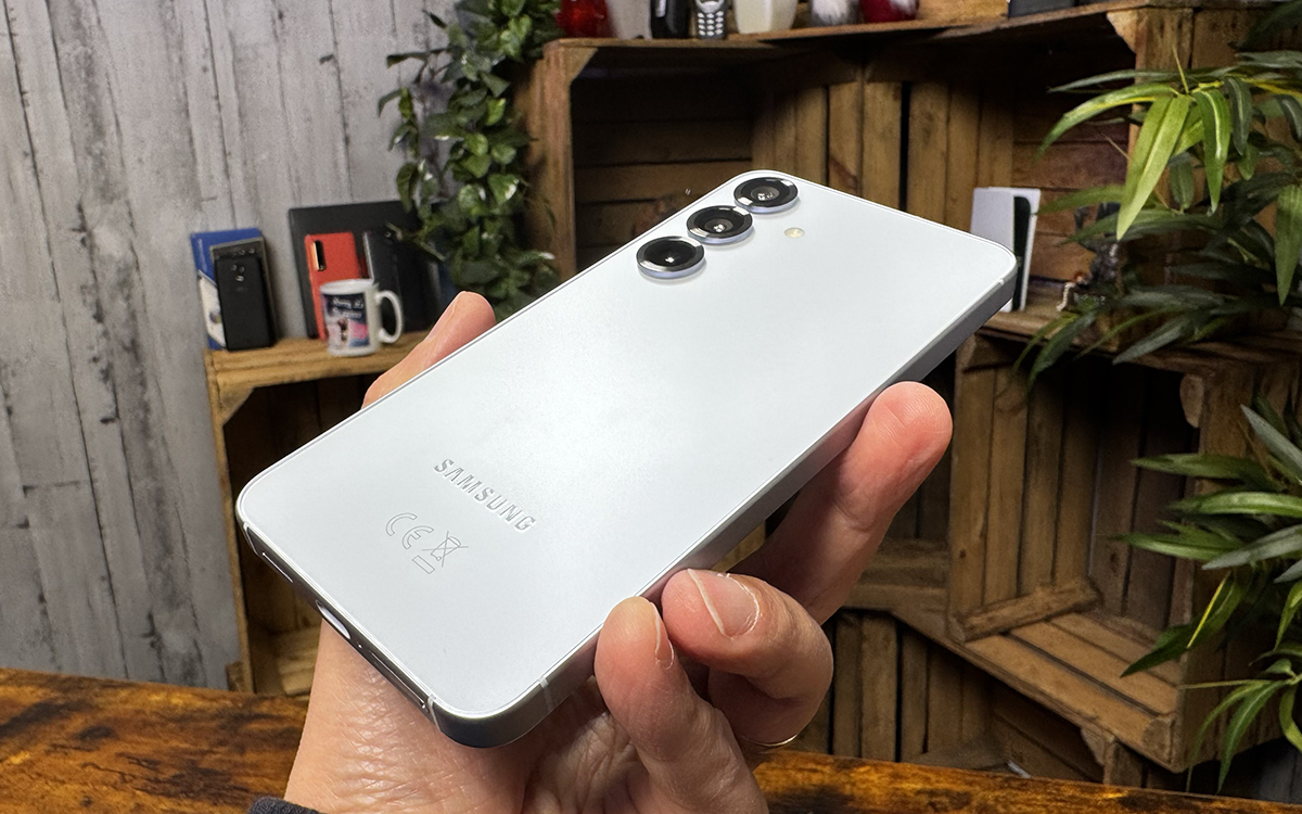 اختبار Samsung Galaxy S25