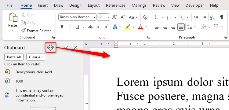 Le curseur est positionné en haut du volet du presse-papiers, où le presse-papiers peut être cliqué et traîné à un endroit différent, comme indiqué par une flèche.