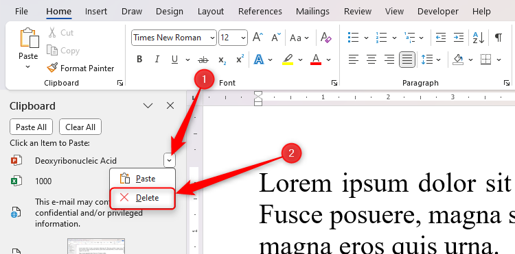 La flèche déroulante à côté d'un élément dans le volet du presse-papiers de Microsoft Word est élargie et l'option de suppression est sélectionnée.