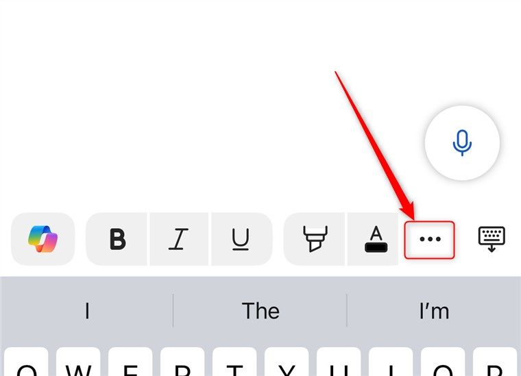 Le lanceur de menu à trois points dans le coin inférieur droit de l'application mobile Microsoft Word.