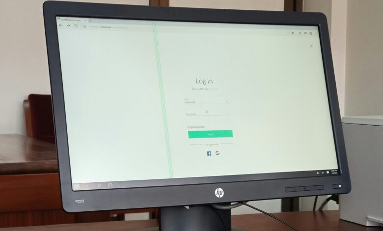 Lignes verticales sur votre moniteur? Voici comment les résoudre pour de bon