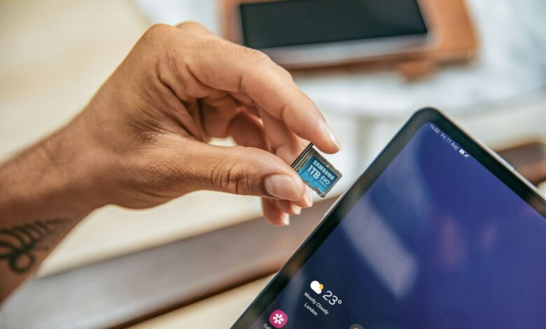 Le guide étape par étape pour lire les cartes SD sur n'importe quel appareil